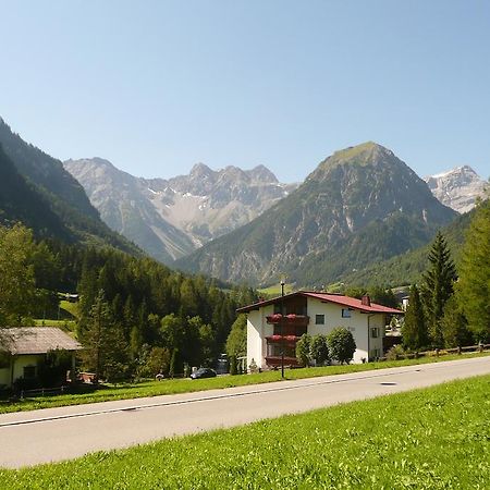 Haus Kella-Egg Hotel Бранд Екстериор снимка