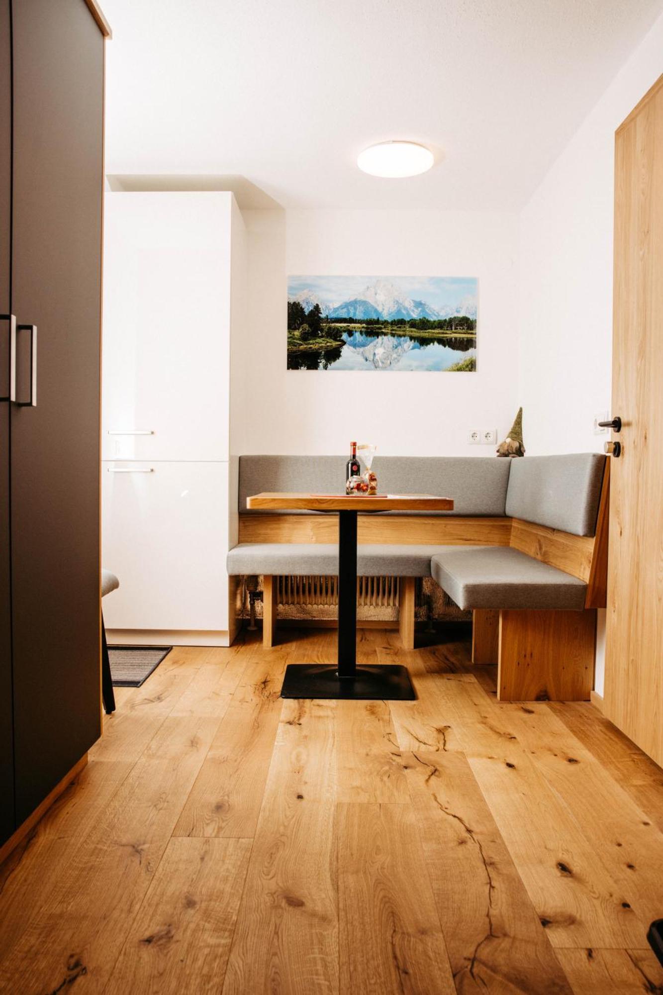 Haus Kella-Egg Hotel Бранд Екстериор снимка